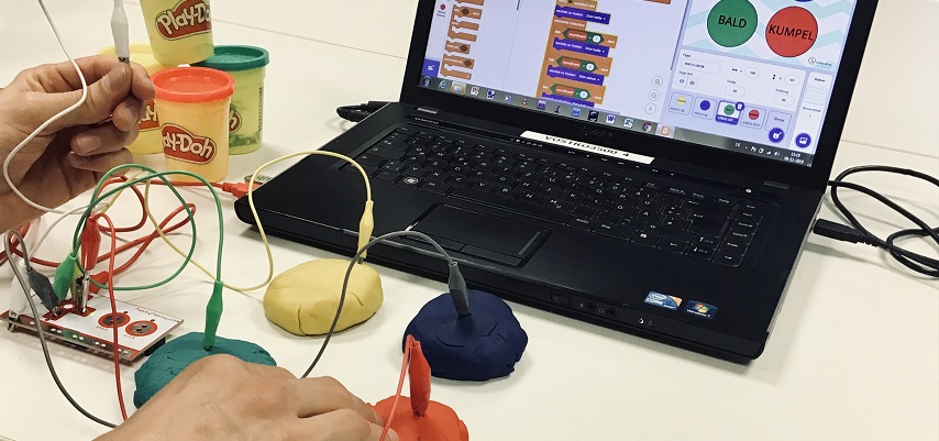 Selbstgebastelte Computersteuerung aus Makey Makey Controller aus Knete